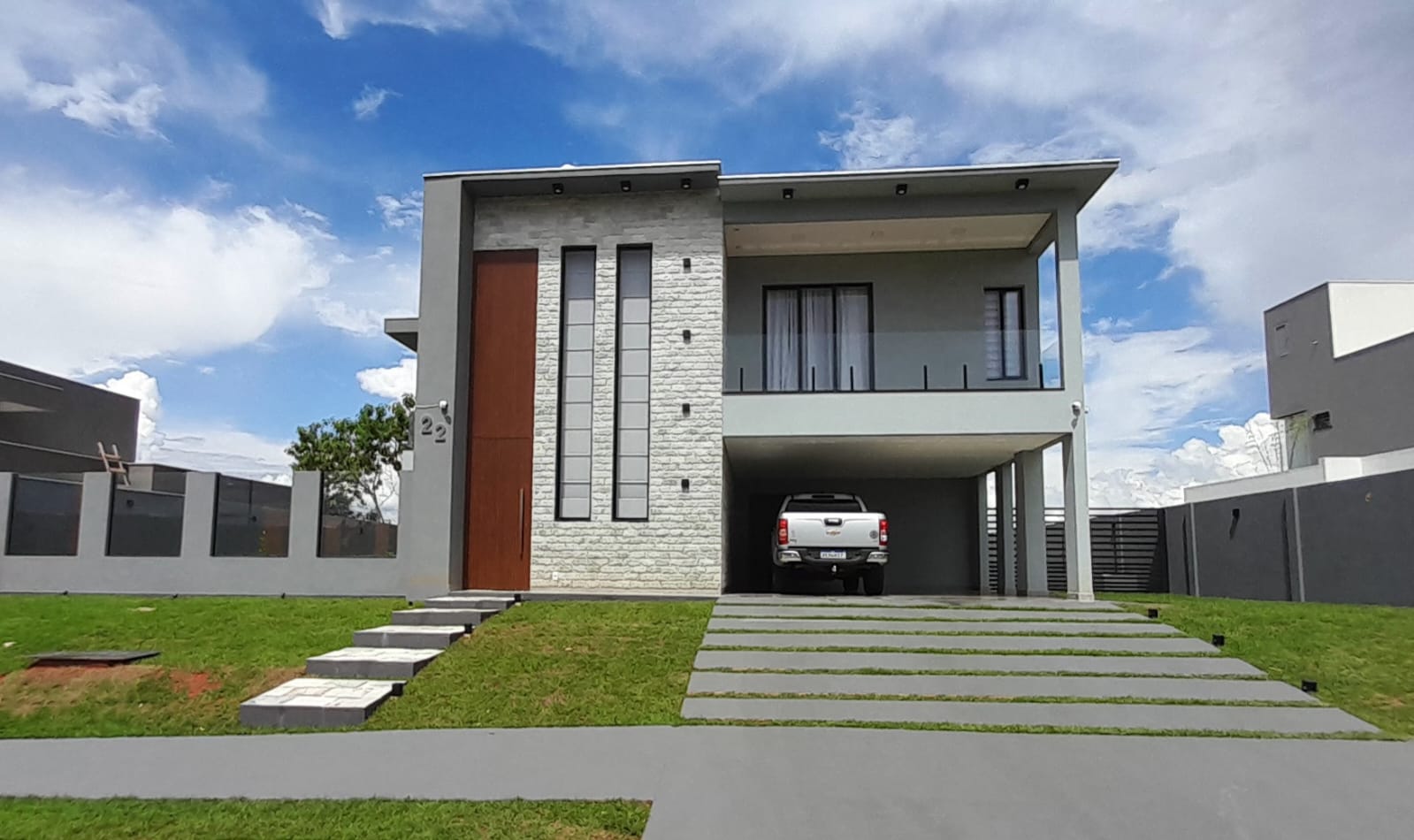 WhatsApp Image 2025-11-15 at 16.39.34 (1)